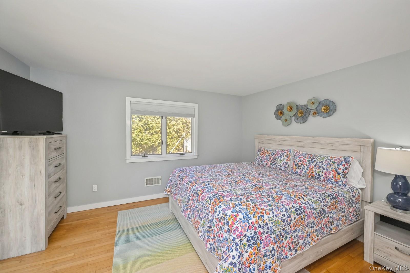 16 Hildreth Road Hampton Bays, NY 11946 - Photo 17 of 23