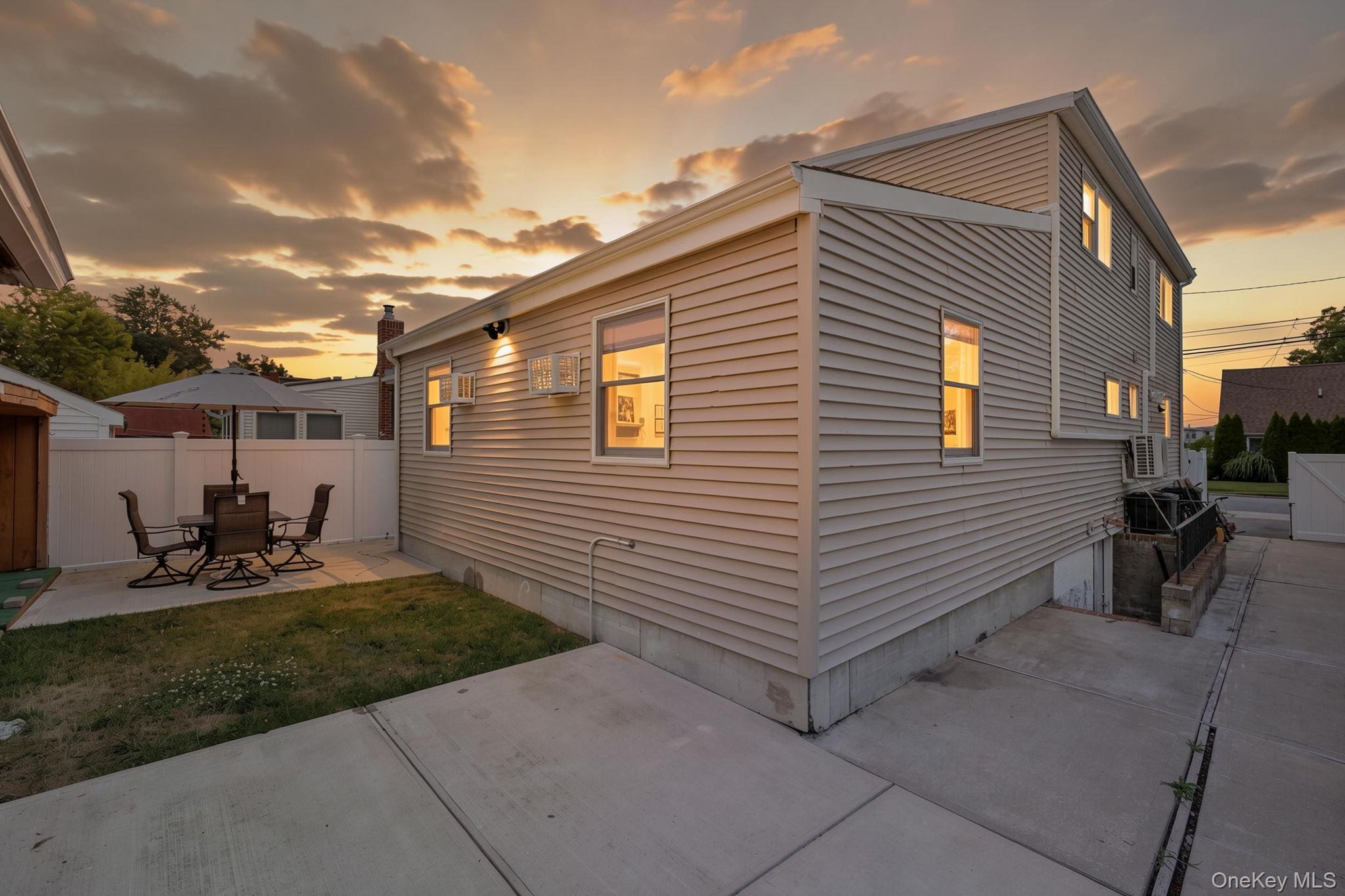 2383 Riverside Drive Wantagh, NY 11793 - Photo 28 of 30