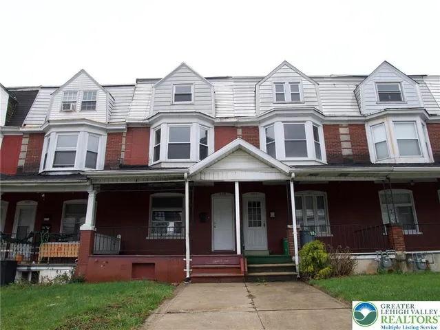 $1,895 | 1122 Fullerton Avenue, Allentown, PA 18102
