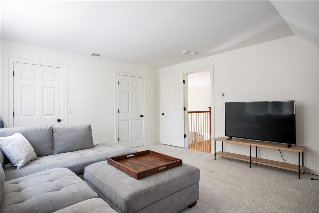 403 Drift Road Westport, MA 02790 - Photo 23 of 43