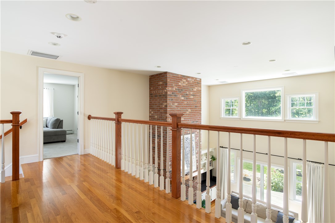 403 Drift Road Westport, MA 02790 - Photo 28 of 43