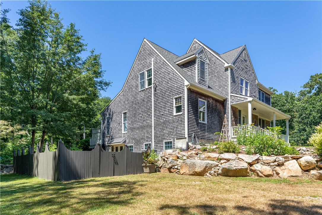 403 Drift Road Westport, MA 02790 - Photo 33 of 43