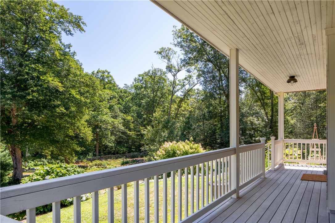 403 Drift Road Westport, MA 02790 - Photo 37 of 43