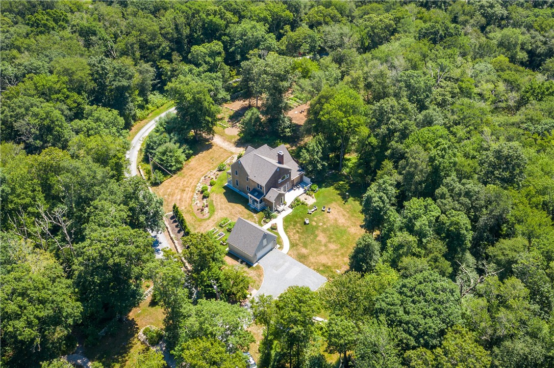 403 Drift Road Westport, MA 02790 - Photo 38 of 43