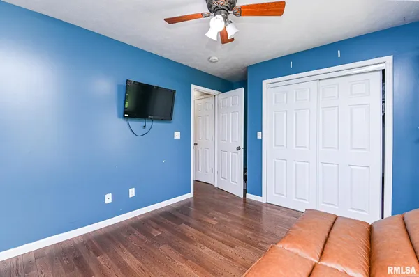 $199,900 | 102 Kruse Street, Mackinaw, IL 61755