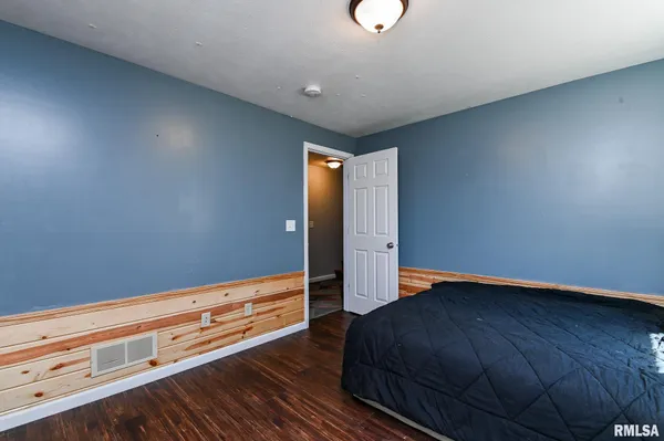 $199,900 | 102 Kruse Street, Mackinaw, IL 61755