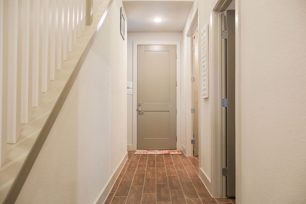 5319 Decatur Court Dickinson, TX 77539 - Photo 9 of 38