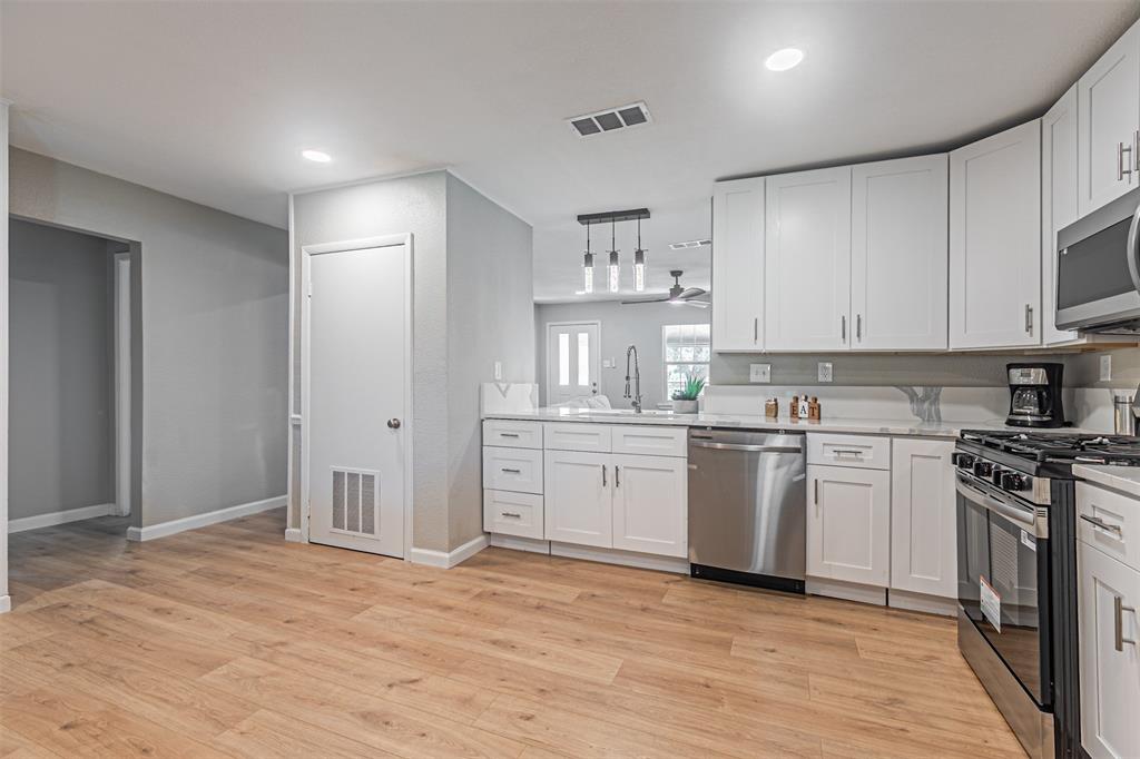 5307 Kelly Elliott Road Arlington, TX 76017 - Photo 13 of 29