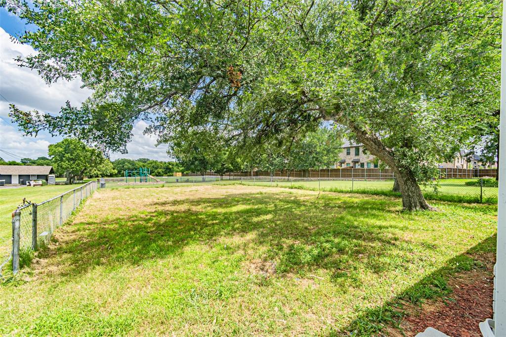 5307 Kelly Elliott Road Arlington, TX 76017 - Photo 24 of 29