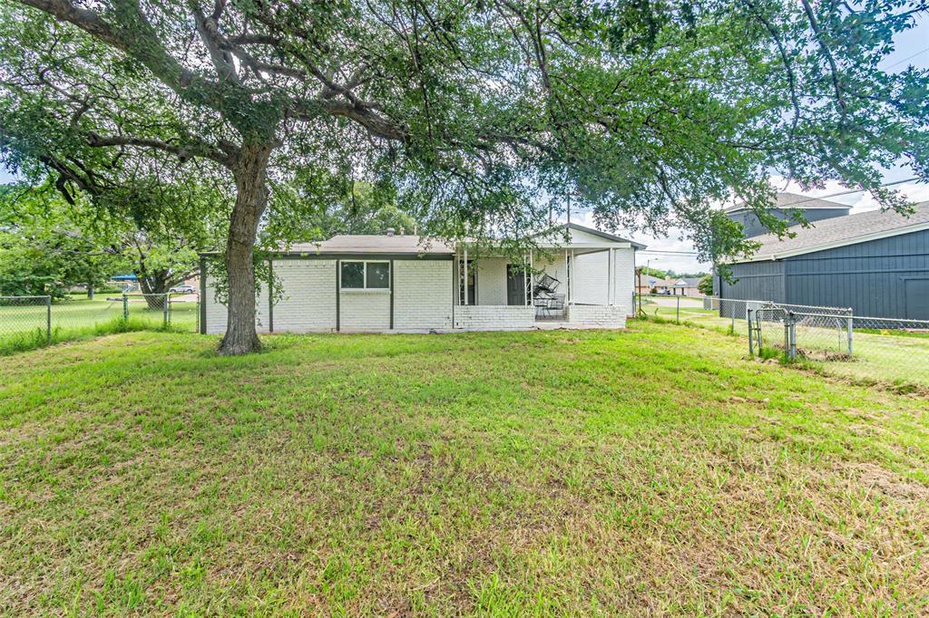 5307 Kelly Elliott Road Arlington, TX 76017 - Photo 27 of 29