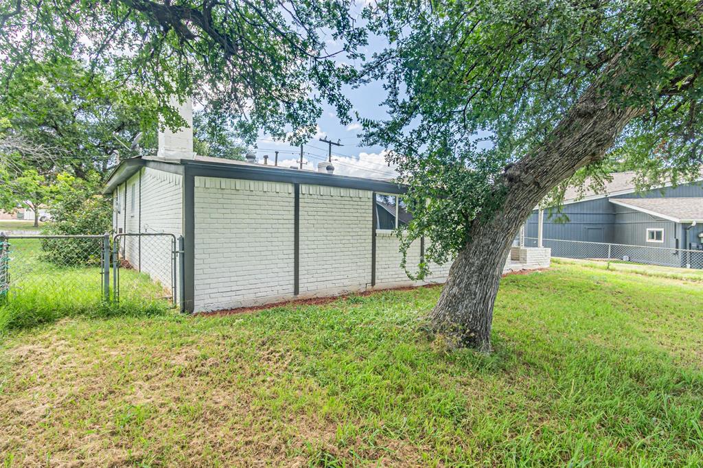 5307 Kelly Elliott Road Arlington, TX 76017 - Photo 28 of 29