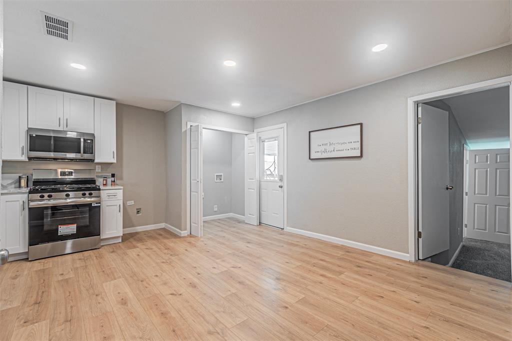 5307 Kelly Elliott Road Arlington, TX 76017 - Photo 10 of 29