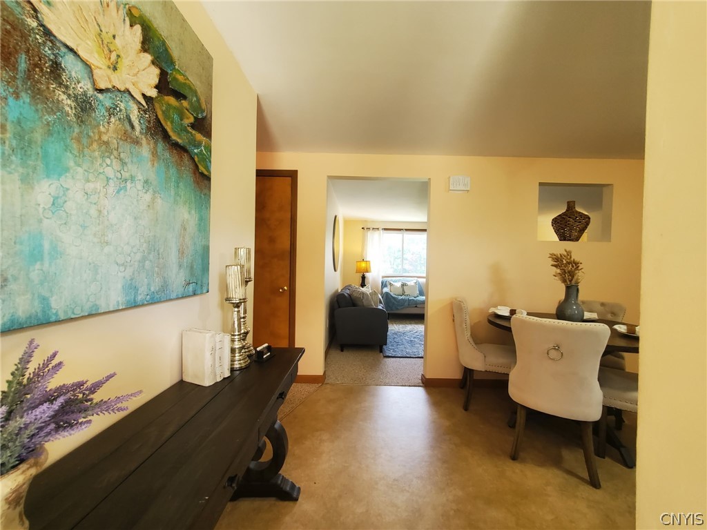 8615 Weaver Road Cicero, NY 13039 - Photo 4 of 26 Gallery Image 4