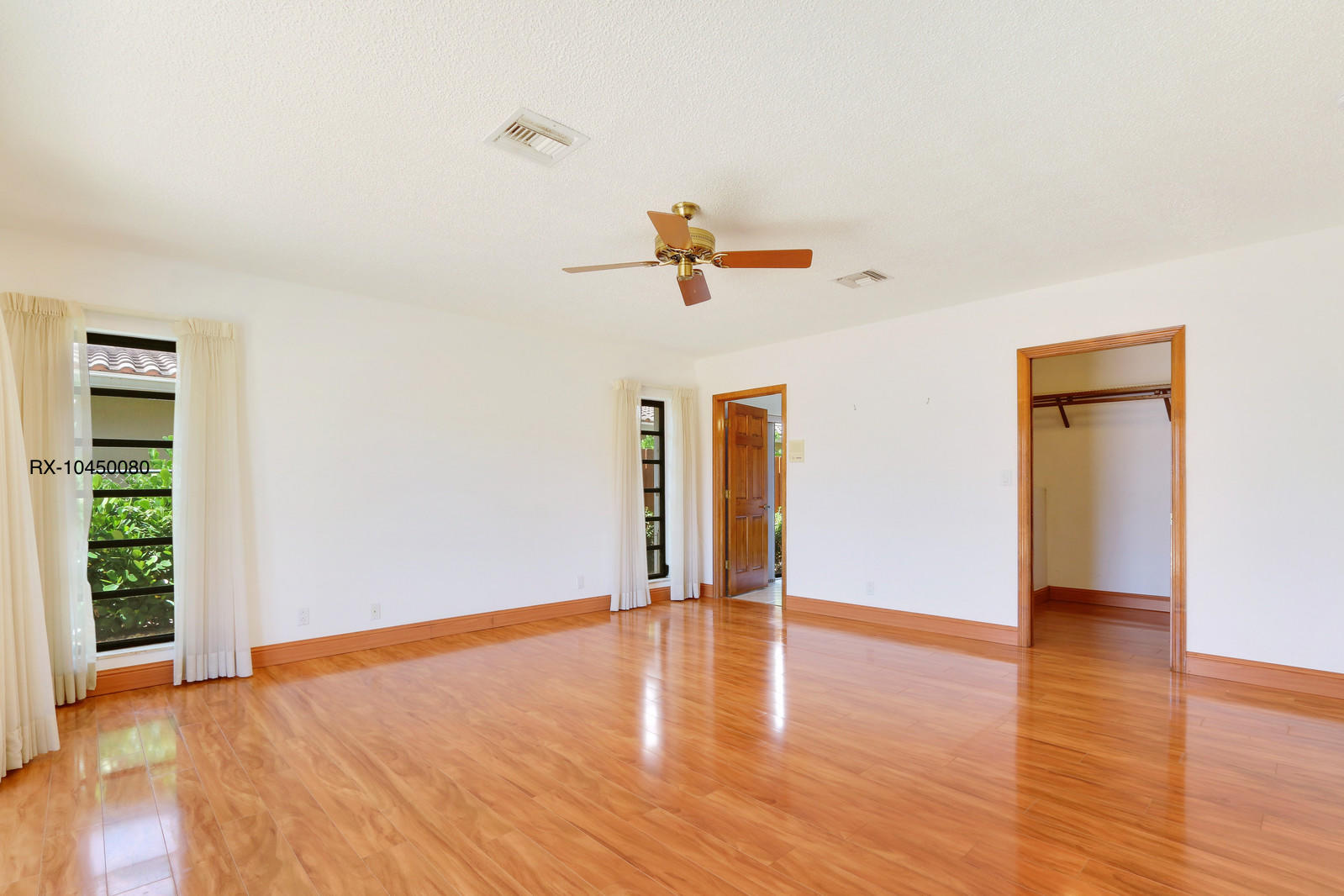 3750 Northeast 25th Avenue Lighthouse Point, FL 33064 - Photo 13 of 28 Master Bedroom