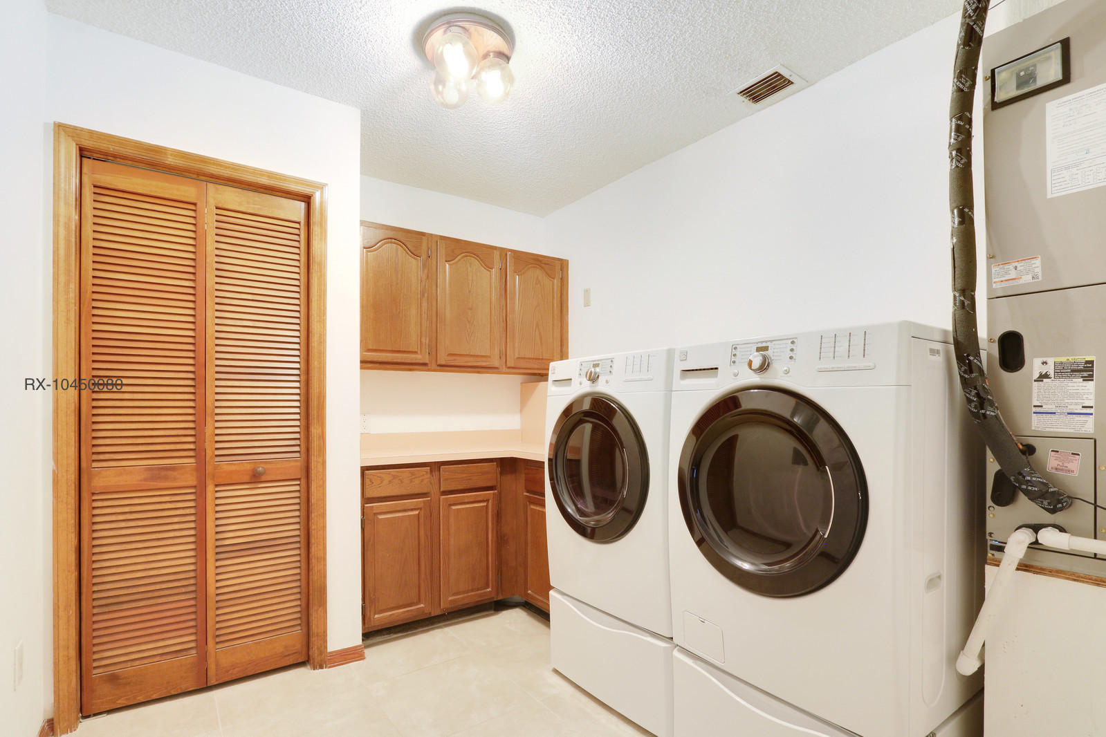 3750 Northeast 25th Avenue Lighthouse Point, FL 33064 - Photo 19 of 28 Laundry Room