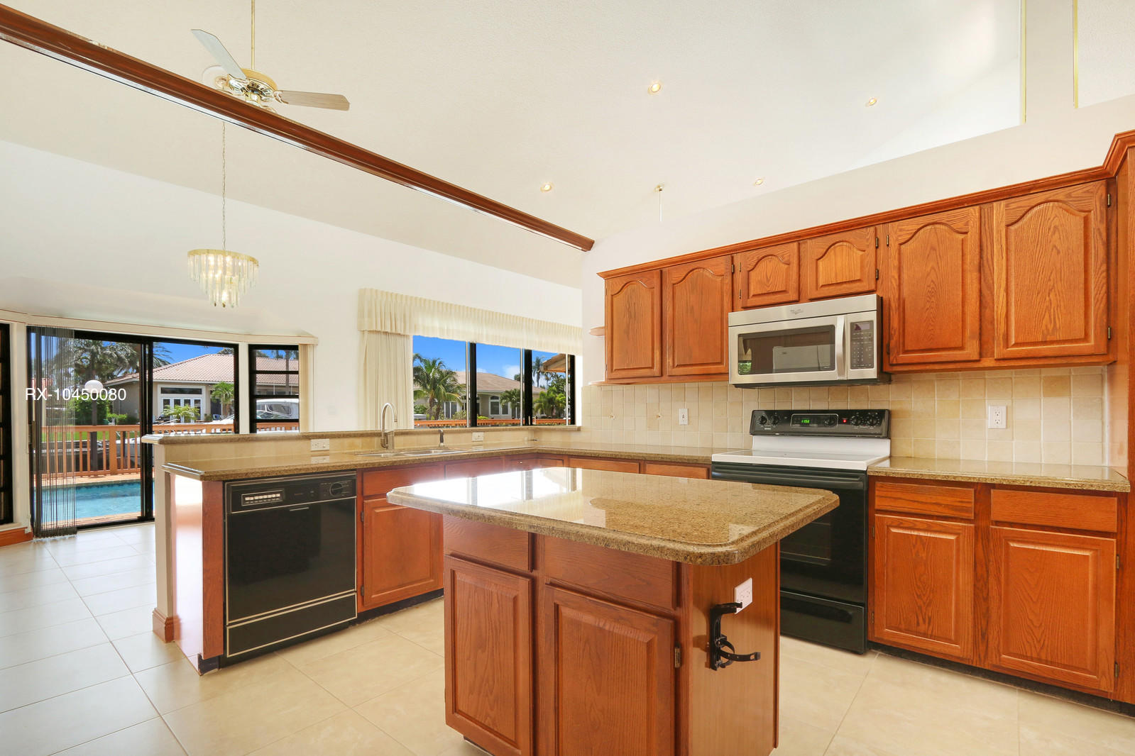 3750 Northeast 25th Avenue Lighthouse Point, FL 33064 - Photo 8 of 28 Kitchen