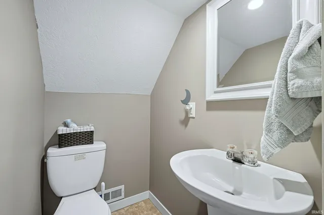 $160,000 | 16436 Weaver Street, Yoder, IN 46798