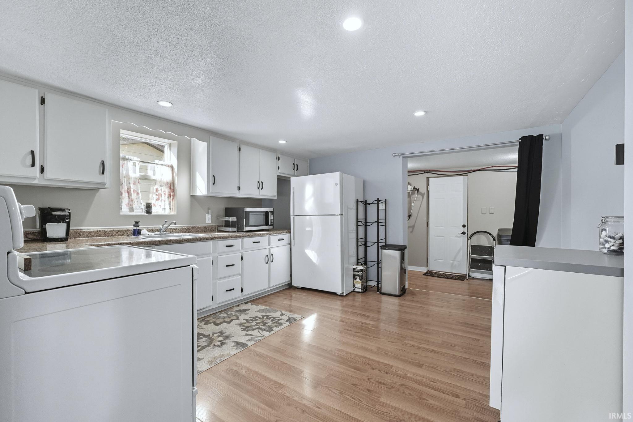 16436 Weaver Street Yoder, IN 46798 - Photo 6 of 19