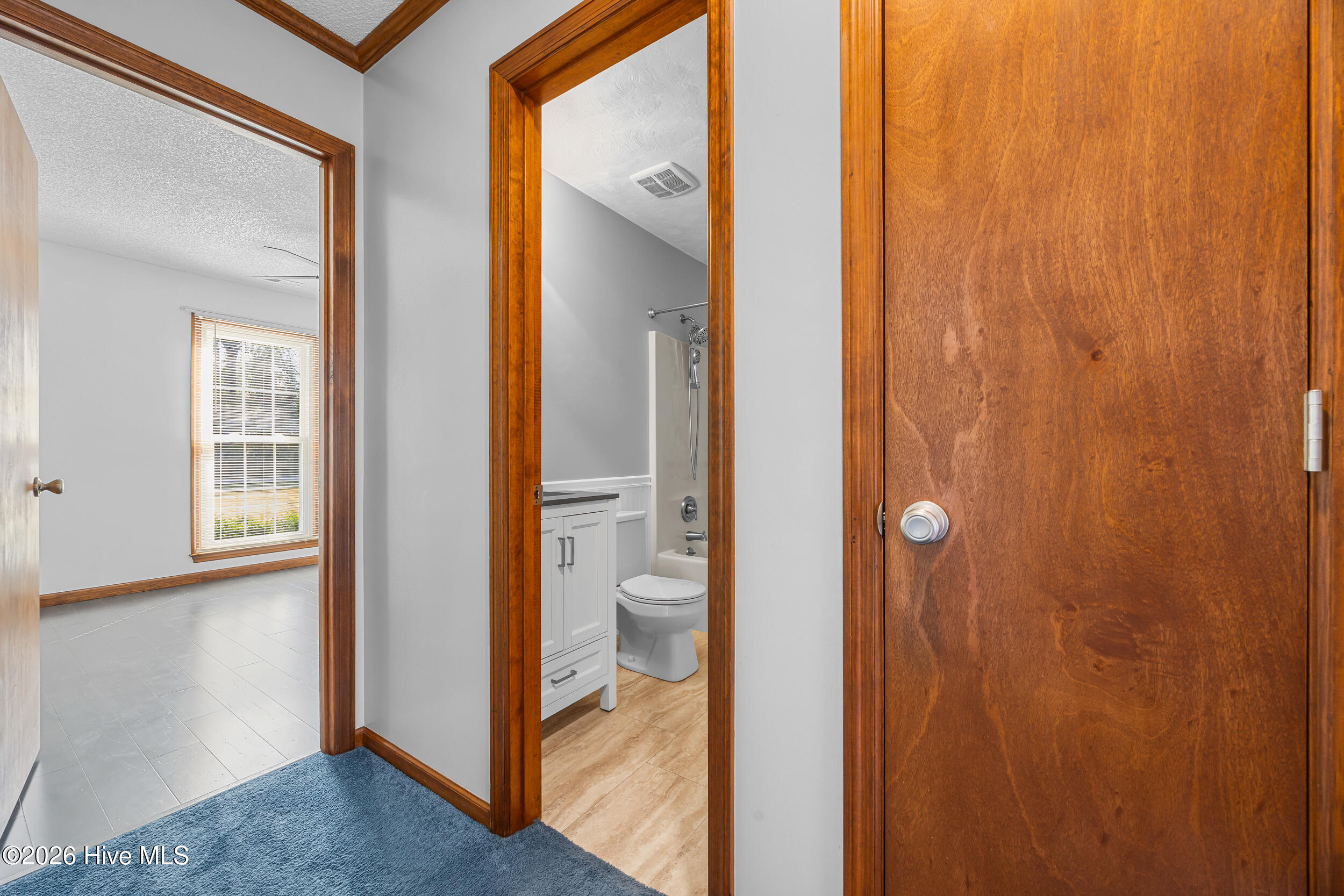 1107 Gould Road Jacksonville, NC 28540 - Photo 15 of 62 15_hallway