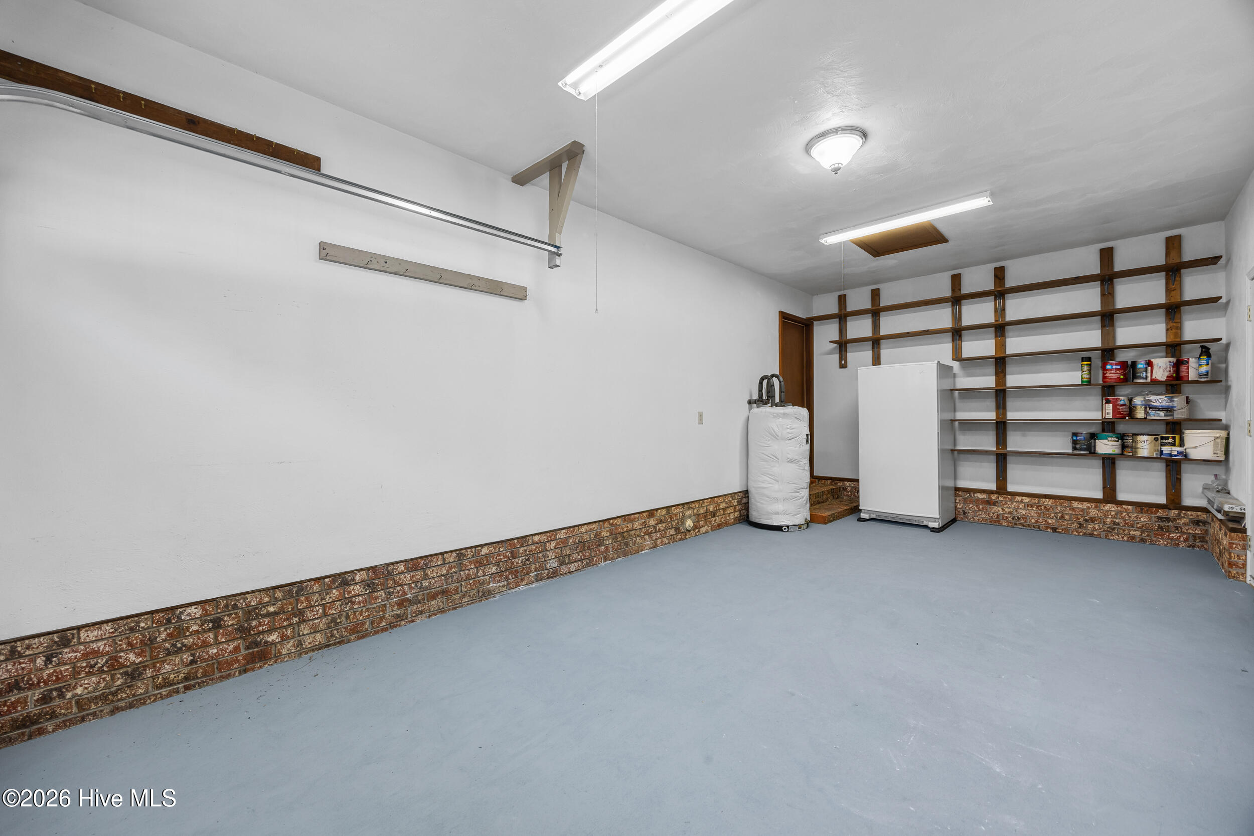 1107 Gould Road Jacksonville, NC 28540 - Photo 35 of 62 34_garagee