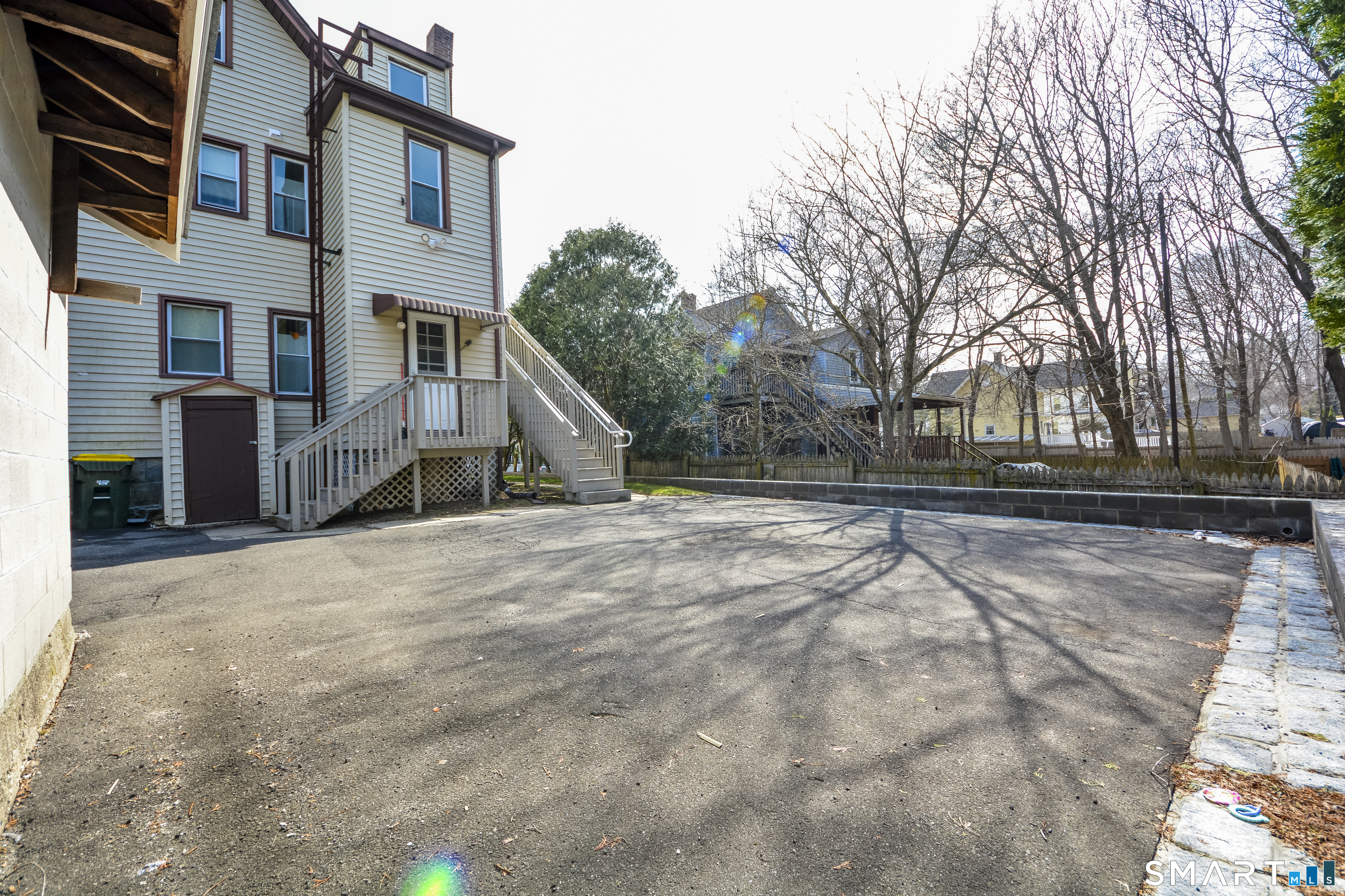 51 Locke Street Ansonia, CT 06401 - Photo 16 of 36