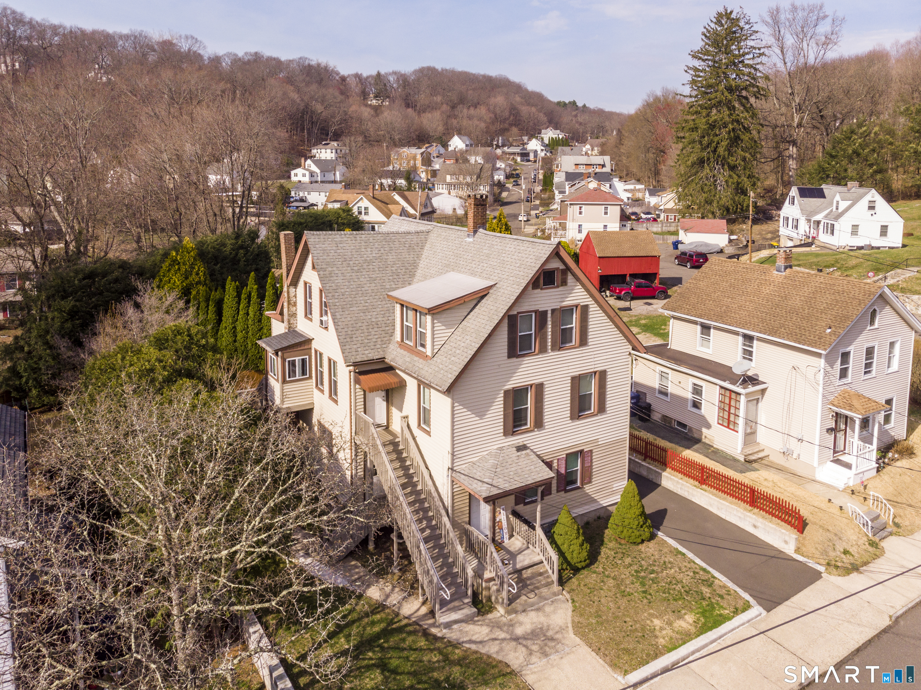 51 Locke Street Ansonia, CT 06401 - Photo 27 of 36