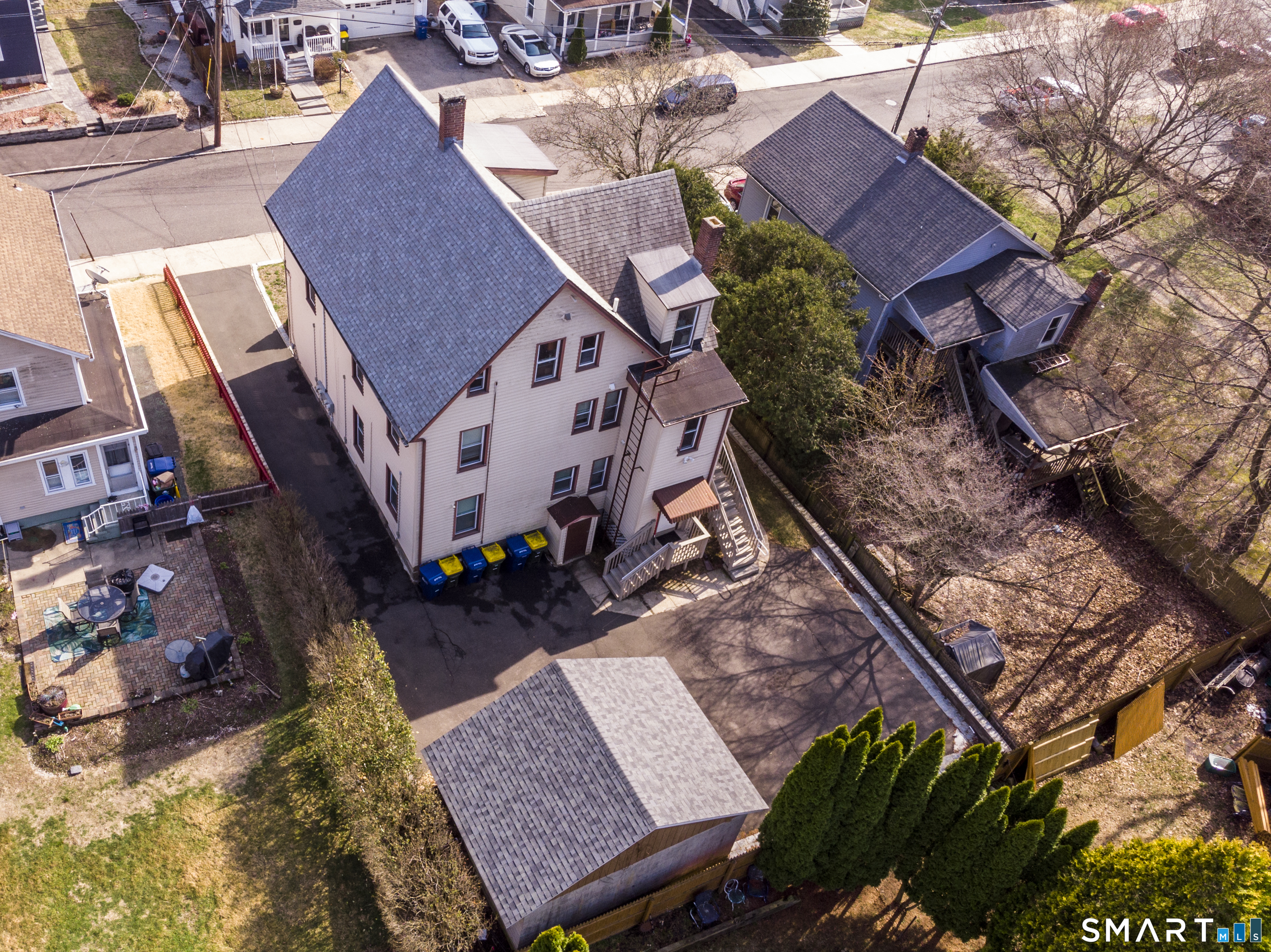 51 Locke Street Ansonia, CT 06401 - Photo 32 of 36