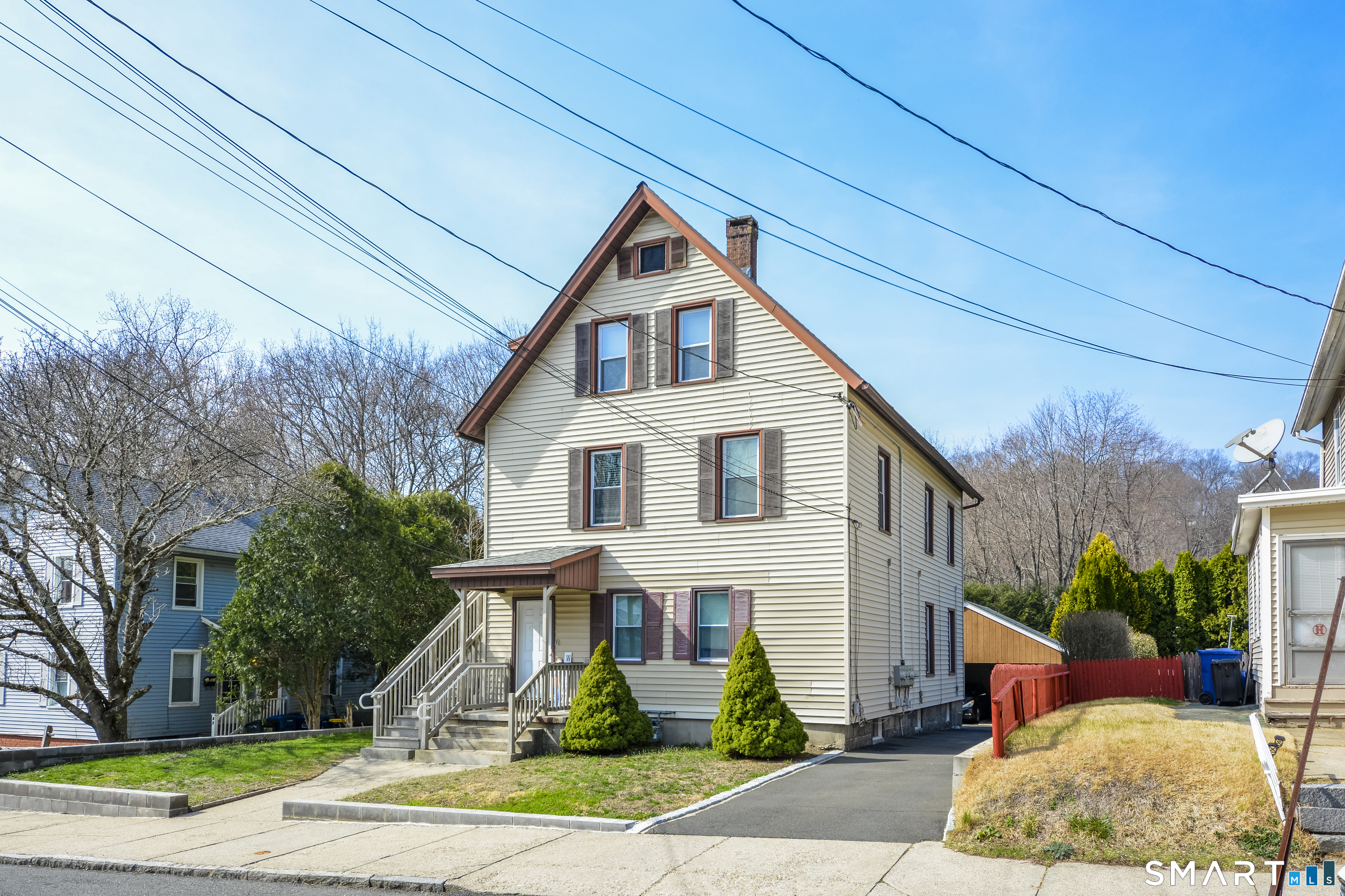 51 Locke Street Ansonia, CT 06401 - Photo 6 of 36