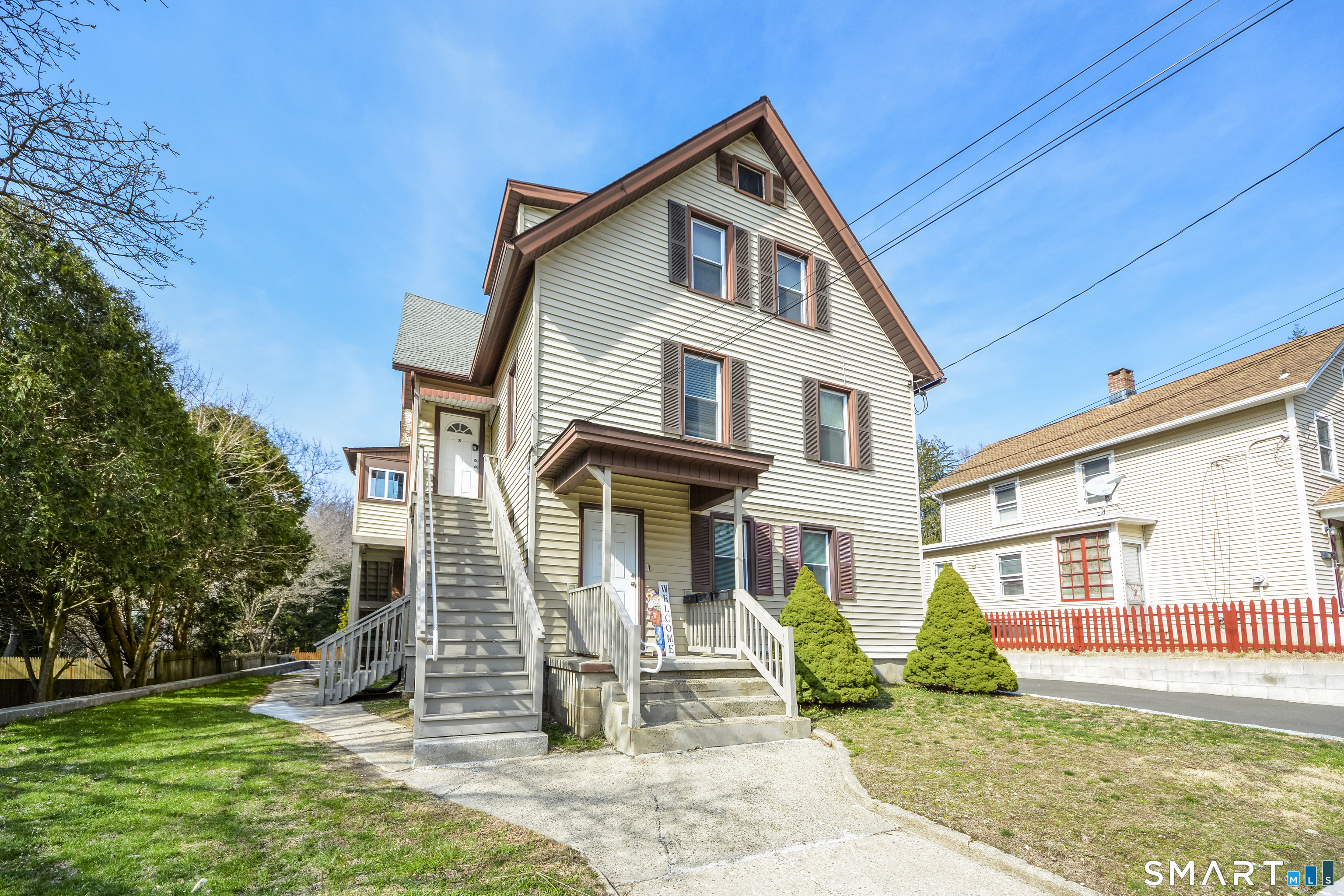 51 Locke Street Ansonia, CT 06401 - Photo 9 of 36