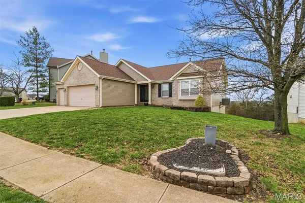 $370,000 | 2253 Providence Park Lane, Herculaneum, MO 63048
