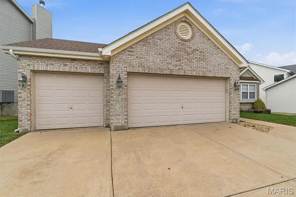 $370,000 | 2253 Providence Park Lane, Herculaneum, MO 63048