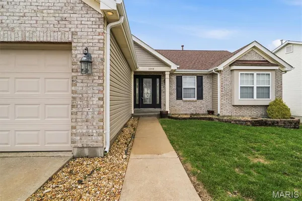 $370,000 | 2253 Providence Park Lane, Herculaneum, MO 63048