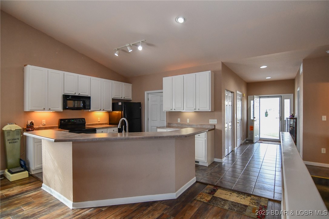 378 Grandview Drive Lake Ozark, MO 65049 - Photo 13 of 57