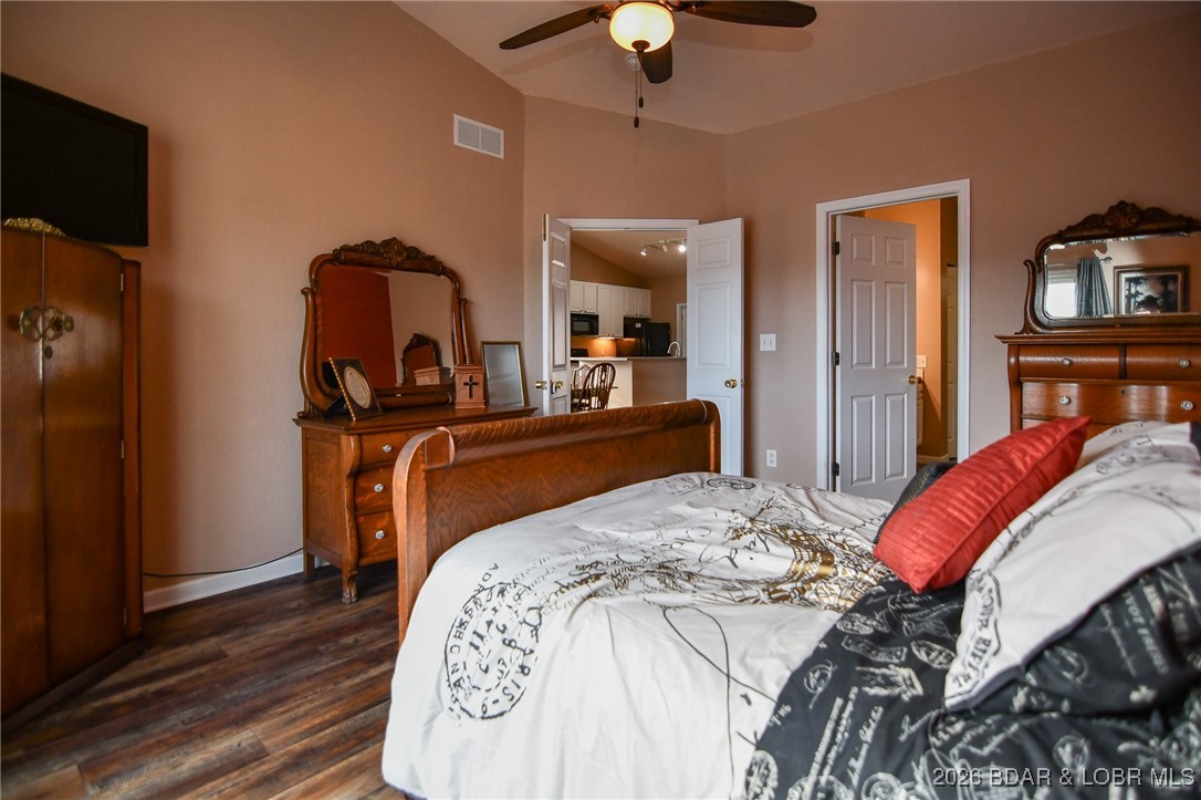 378 Grandview Drive Lake Ozark, MO 65049 - Photo 20 of 57