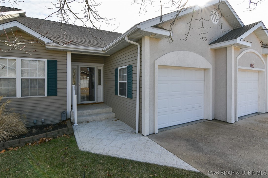 378 Grandview Drive Lake Ozark, MO 65049 - Photo 3 of 57