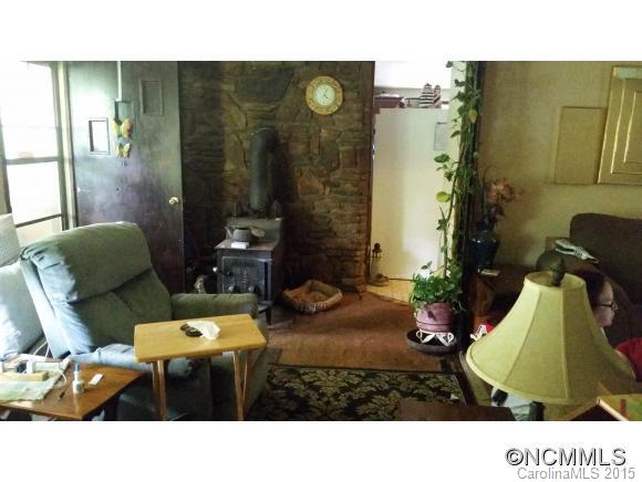 28 Lee Road Swannanoa, NC 28778 - Photo 2 of 5 Gallery Image 2