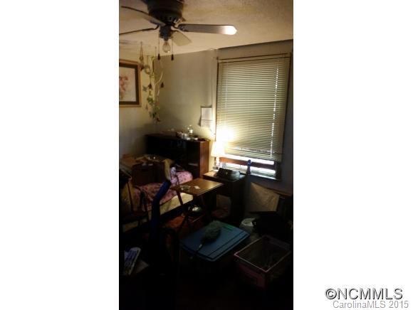 28 Lee Road Swannanoa, NC 28778 - Photo 5 of 5 Gallery Image 5