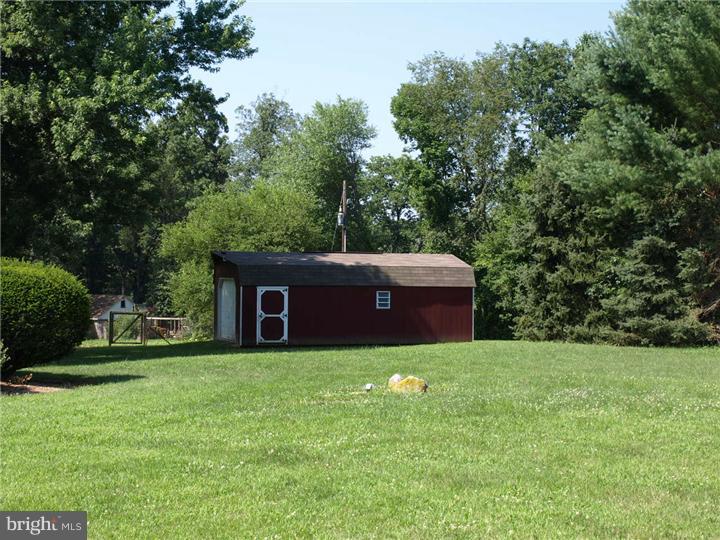 5768 Palm Road Zionsville, PA 18092 - Photo 14 of 15 Gallery Image 14