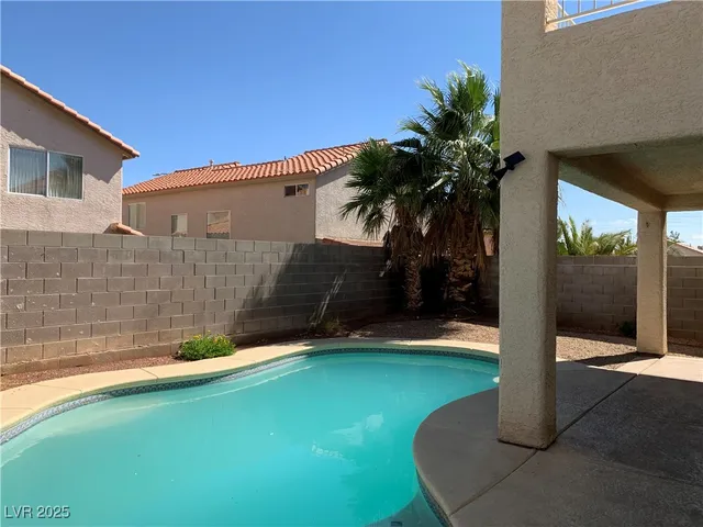 $2,200 | 7408 Sunspot Drive, Las Vegas, NV 89128