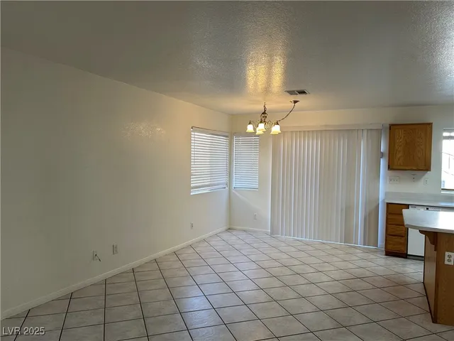 $2,200 | 7408 Sunspot Drive, Las Vegas, NV 89128