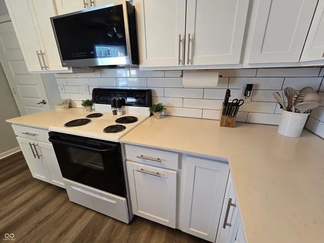 $249,900 | 1616 Sweetwater Lane, Greenfield, IN 46140