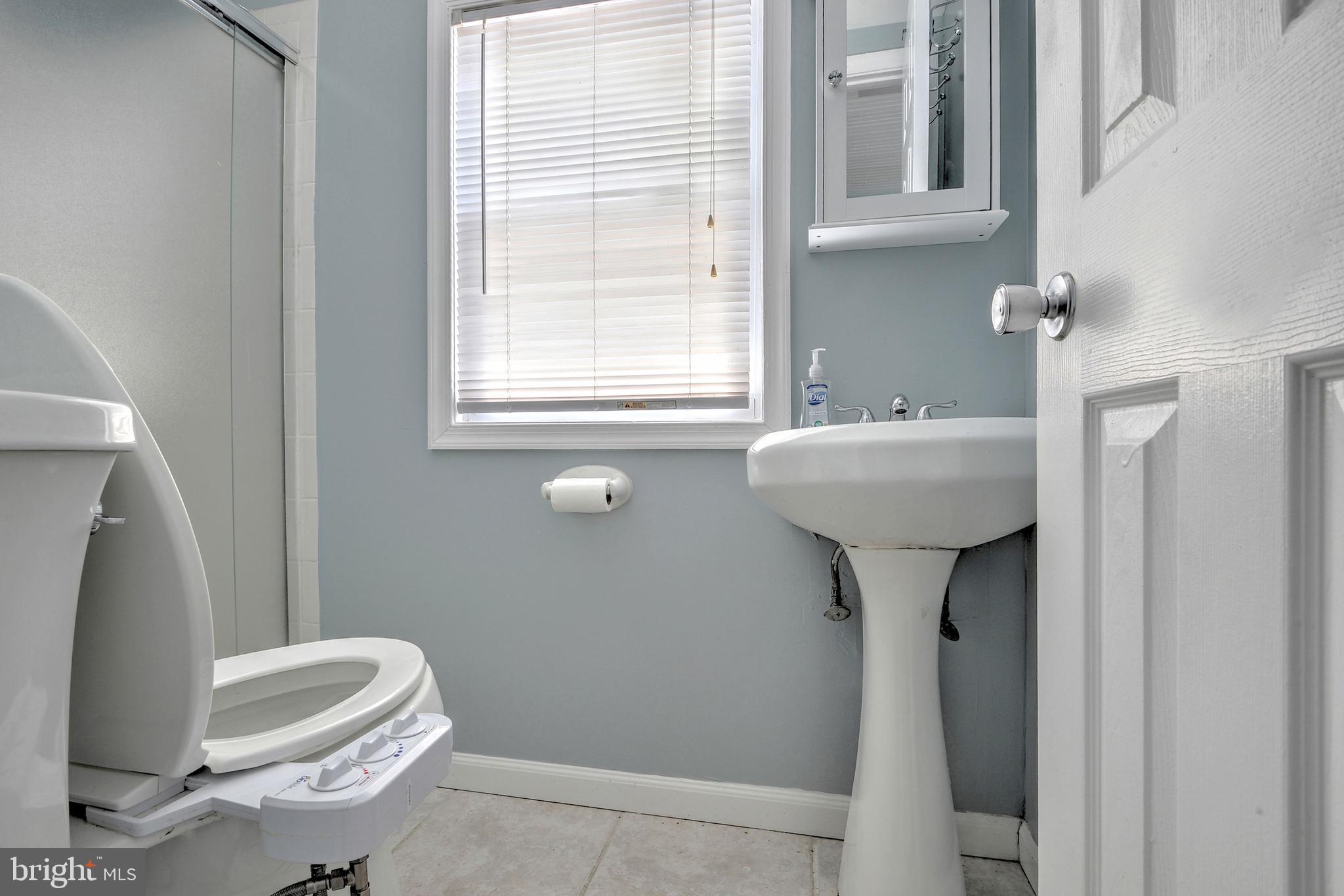 8016 Old Georgetown Road Bethesda, MD 20814 - Photo 8 of 36 Full Bath 1-Main Level