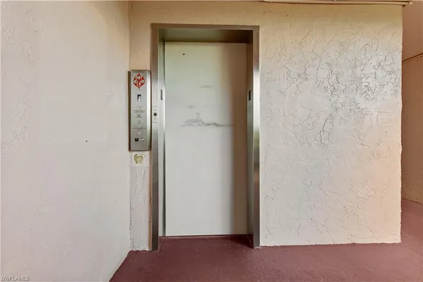 $1,500 | 150 Turtle Lake Court, Unit 307, Naples, FL 34105