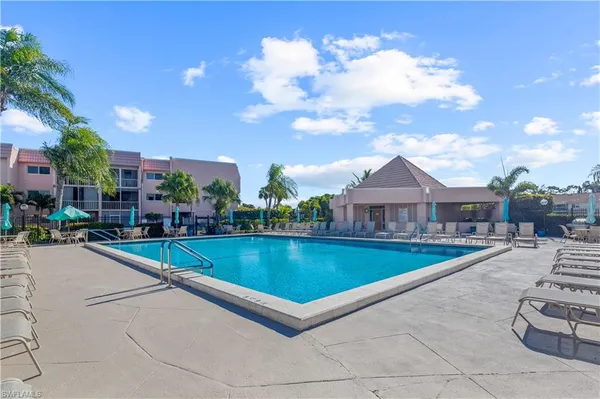 $1,500 | 150 Turtle Lake Court, Unit 307, Naples, FL 34105