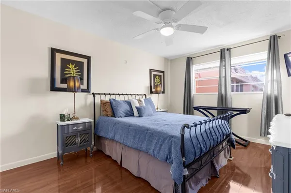 $1,500 | 150 Turtle Lake Court, Unit 307, Naples, FL 34105