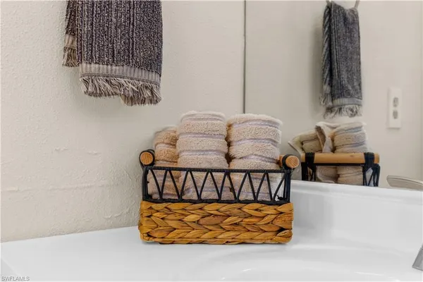 $1,500 | 150 Turtle Lake Court, Unit 307, Naples, FL 34105