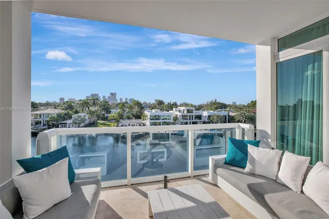 $1,759,000 | 45 Hendricks Isle, Unit 403, Fort Lauderdale, FL 33301