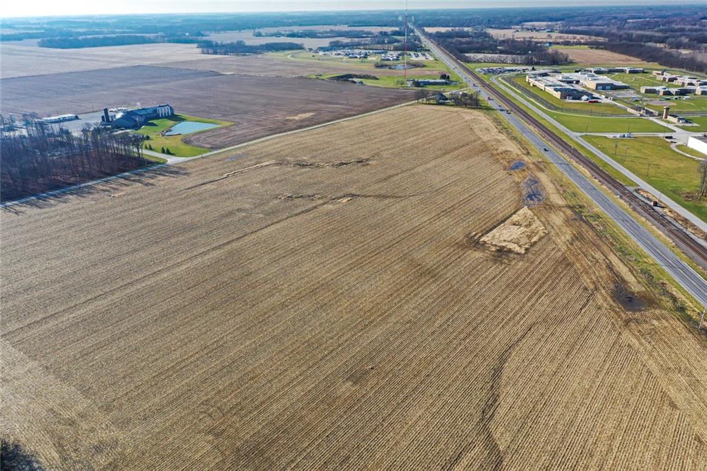 900 S Pendleton, IN 46064 - Photo 11 of 15