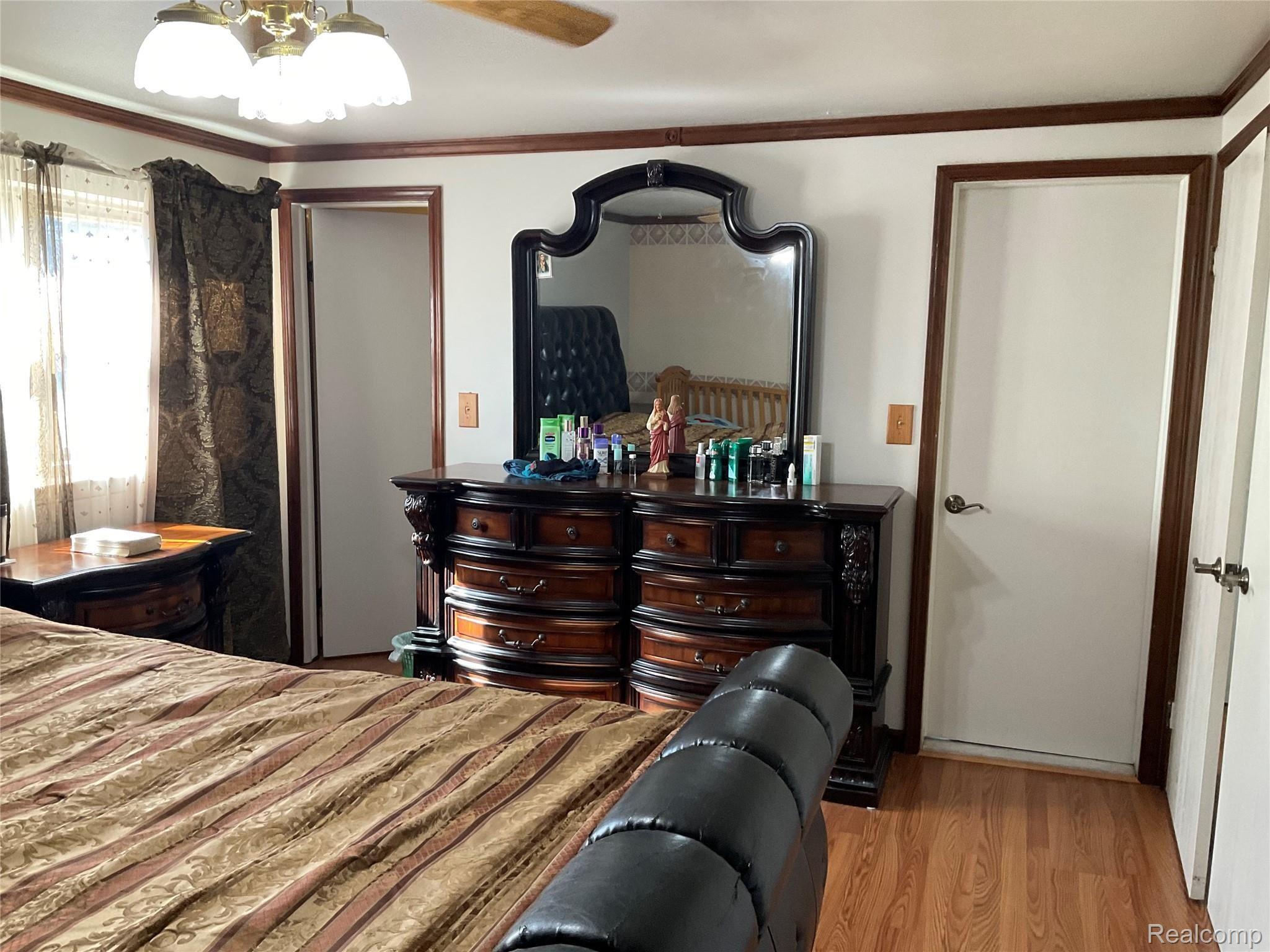 3142 Elmcrest Road Sterling Heights, MI 48310 - Photo 18 of 41 A746A8C5-6FC5-45BF-B77D-FAE1DAA24BE6.jpeg