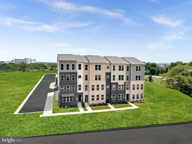 $659,990 | 6 Sepia Square, Unit HE, Ashburn, VA 20147